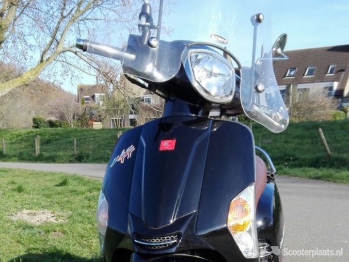 Kymco Like Retro zwart